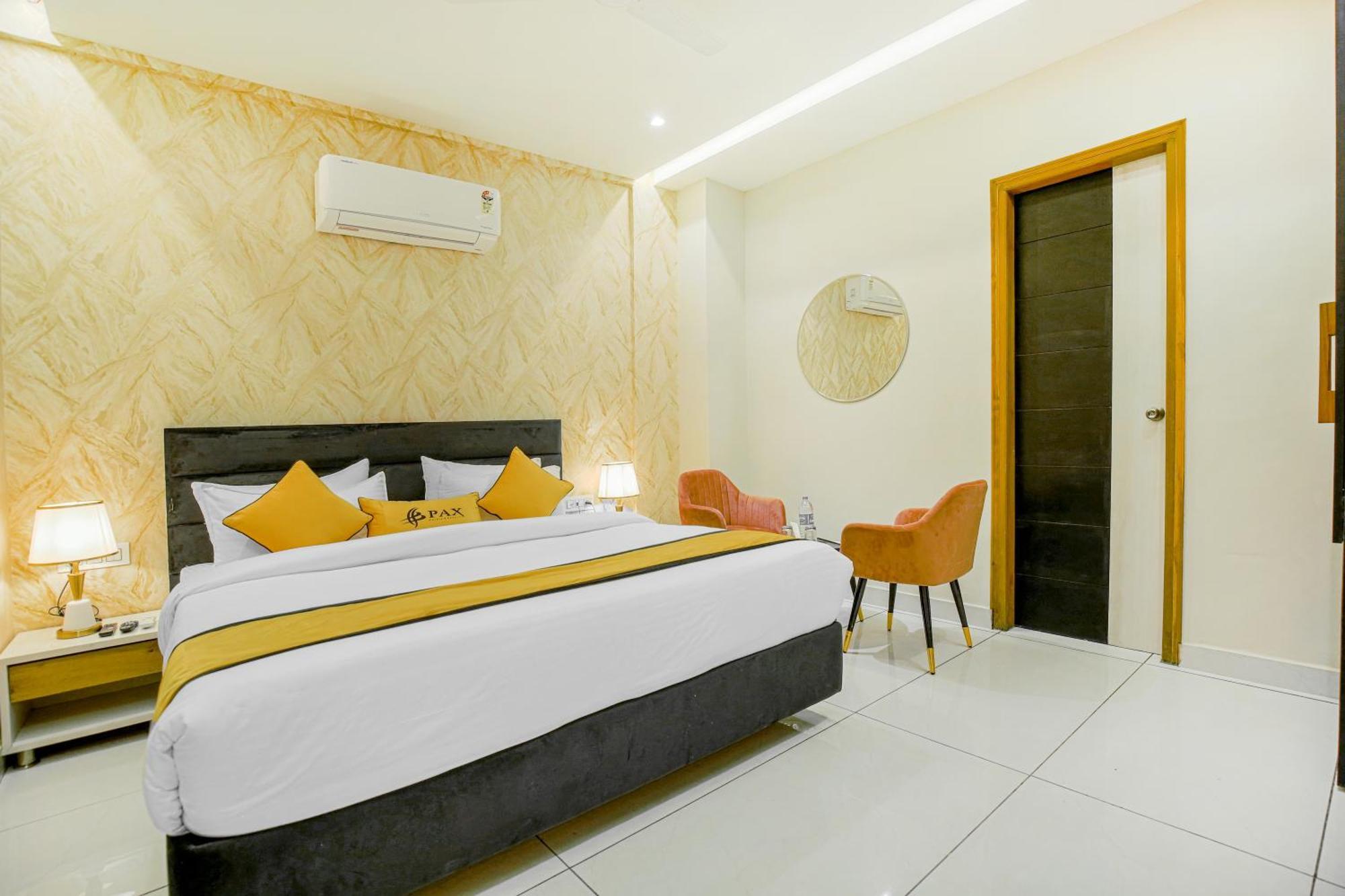 Ak Continental Homestay Zirakpur